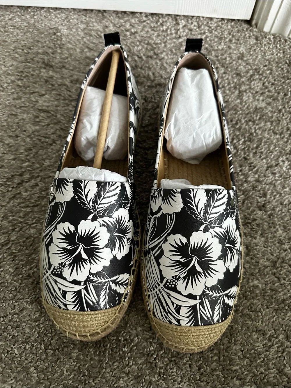 LAUREN RALPH LAUREN Floral Black & White Espadrille Slip-On Women’s Shoe